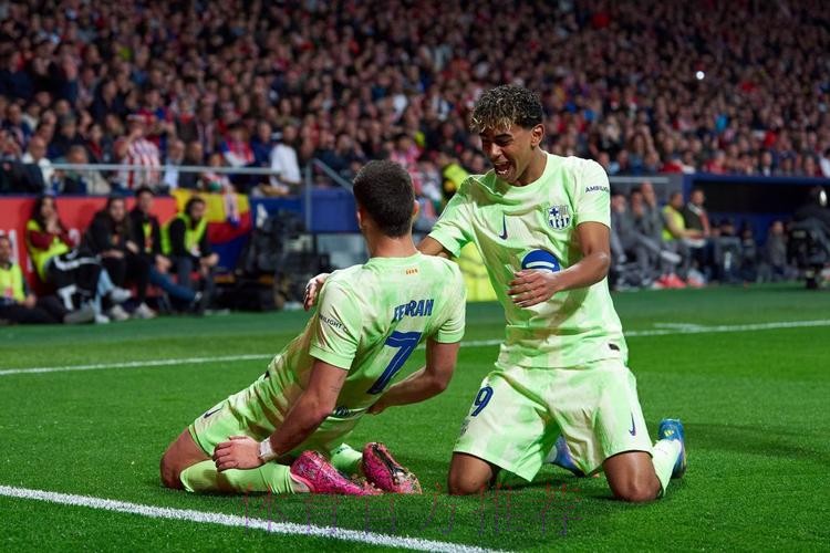 皇马专注于续约费兰-门迪 不想3000万欧签戴维斯